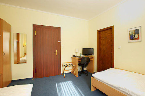 Hotel Wirth Meinerzhagen Buitenkant foto