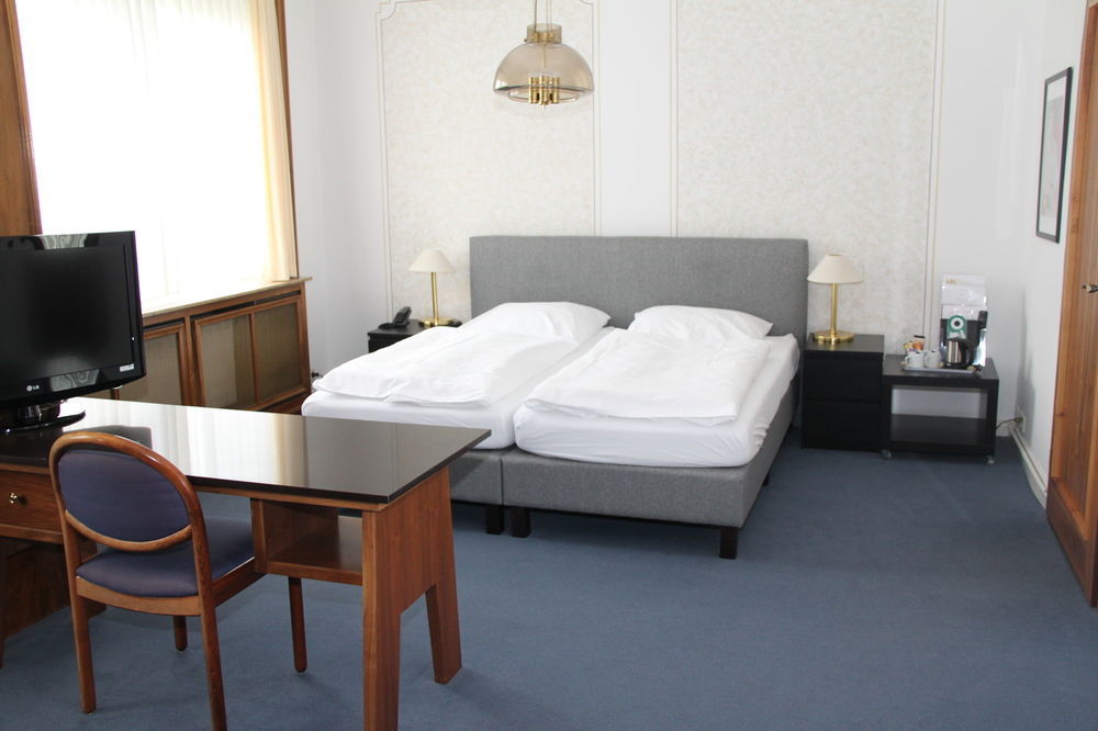 Hotel Wirth Meinerzhagen Buitenkant foto